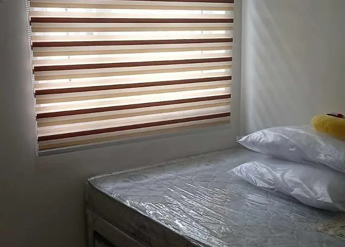 1 Bedroom Cozy Unit With Netflix & Free Wifi In Trees Residences Apartamento