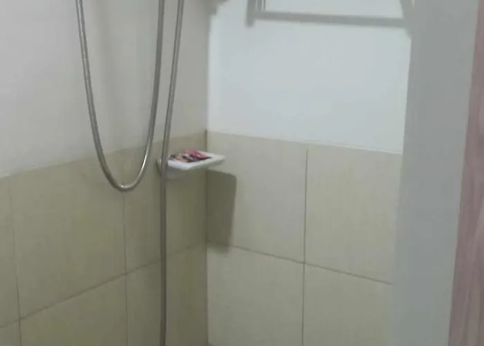 1 Bedroom Cozy Unit With Netflix & Free Wifi In Trees Residences Apartamento *