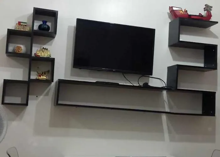 1 Bedroom Cozy Unit With Netflix & Free Wifi In Trees Residences * Manila