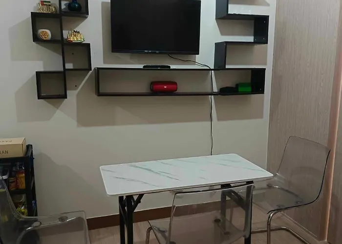 1 Bedroom Cozy Unit With Netflix & Free Wifi In Trees Residences Manila