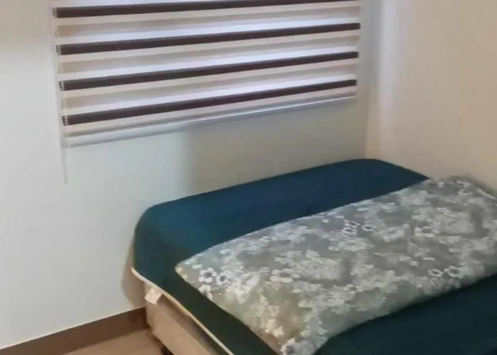 1 Bedroom Cozy Unit With Netflix & Free Wifi In Trees Residences Apartamento