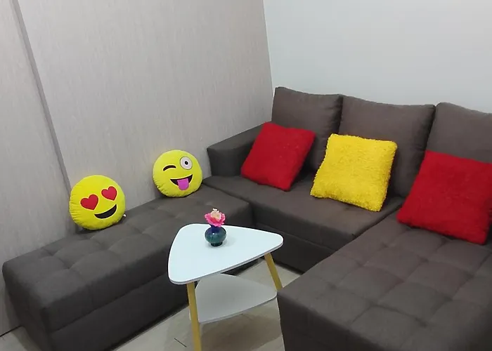 1 Bedroom Cozy Unit With Netflix & Free Wifi In Trees Residences *
