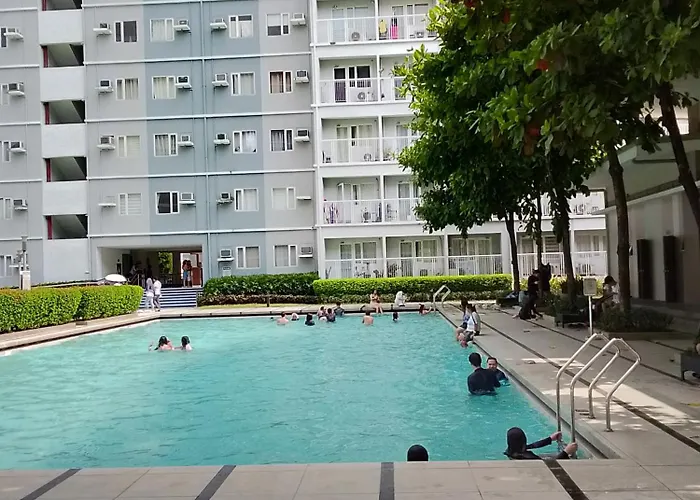 1 Bedroom Cozy Unit With Netflix & Free Wifi In Trees Residences *