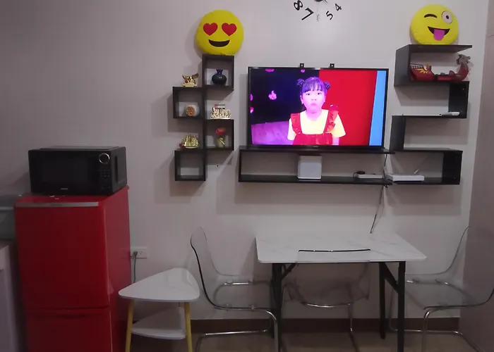 1 Bedroom Cozy Unit With Netflix & Free Wifi In Trees Residences Manila