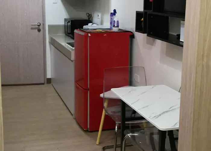 1 Bedroom Cozy Unit With Netflix & Free Wifi In Trees Residences Apartamento *